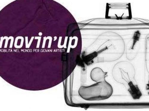 valigia con tondo e il nome movin'up